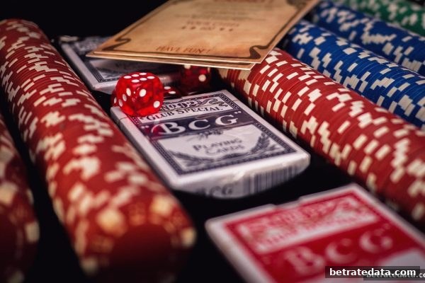 博彩公司信誉评级助你轻松上手牛牛游戏：新手规则与策略全解析
